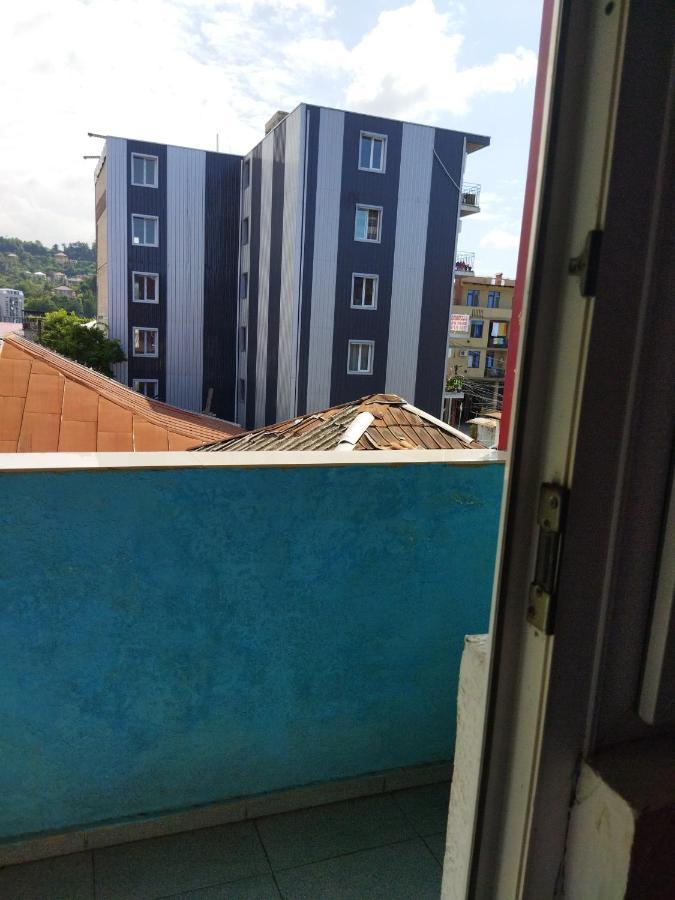 Hotel Vakhtanguri Batumi Bagian luar foto