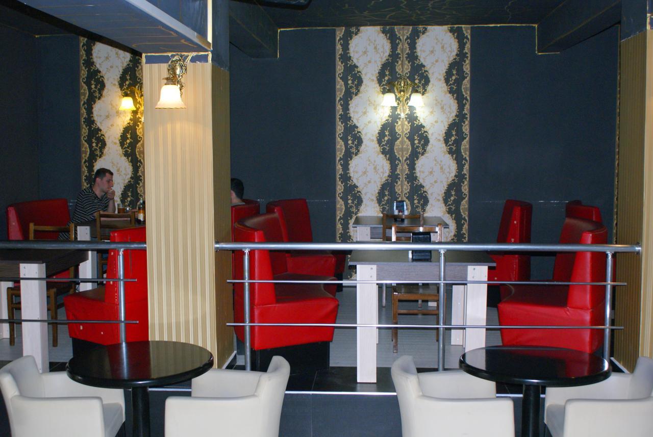 Hotel Vakhtanguri Batumi Bagian luar foto