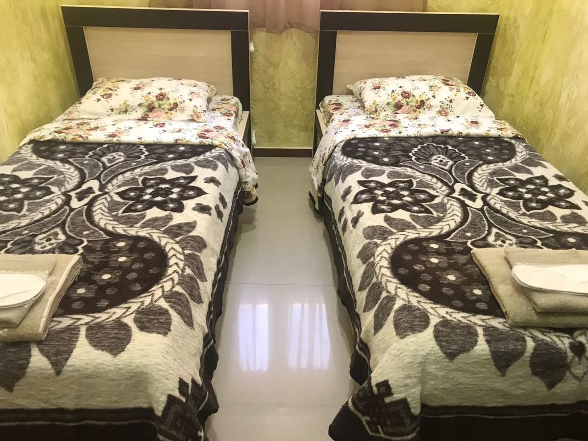 Hotel Vakhtanguri Batumi Bagian luar foto